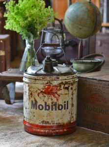 Preise für goße Ölkannen dieser Art liegen zw. 240 - 380 Euro / © Dirk Patschkowski / Limited-Legends