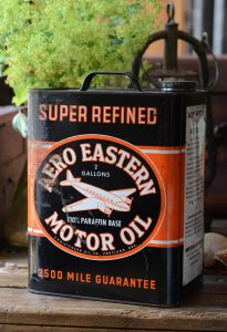 Preise für Ölkannen dieser Art liegen zw. 120 - 200 Euro / © Dirk Patschkowski / Limited-Legends