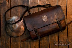 Ledertasche mit original Porsche Emblem 1180,- €