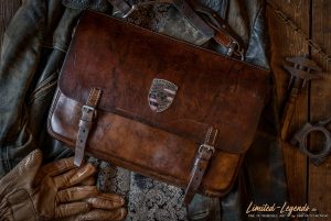 Ledertasche von 1938 mit original 911er Emblem 1180,- €